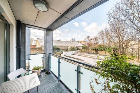 2 bedroom flat for sale, Sidney Road, London SW9