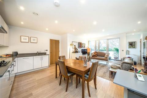 2 bedroom flat for sale, Sidney Road, London SW9