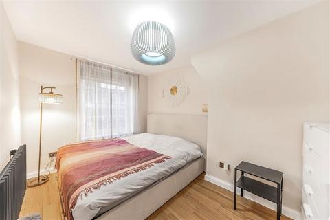 1 bedroom flat for sale, Clayton Street, London SE11