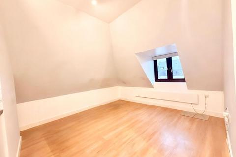undefined, Flat ,  High Street, Brentwood