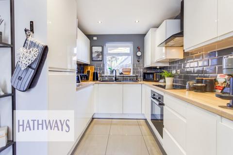 3 bedroom detached house for sale, Stryd Camlas, Pontrhydyrun, NP44