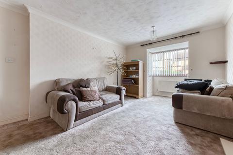2 bedroom terraced bungalow for sale, St. Andrew Close, Hopton