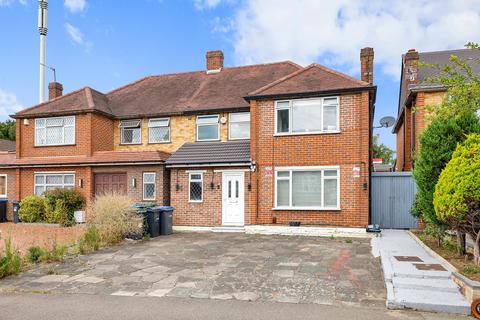 3 bedroom semi-detached house for sale, Belgrave Gardens, London, N14