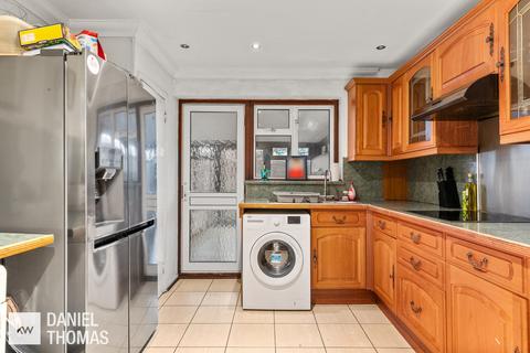 undefined, Paternoster Hill, Waltham Abbey, EN9