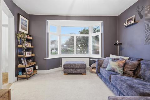 4 bedroom terraced house for sale, Drysdale Avenue, London E4