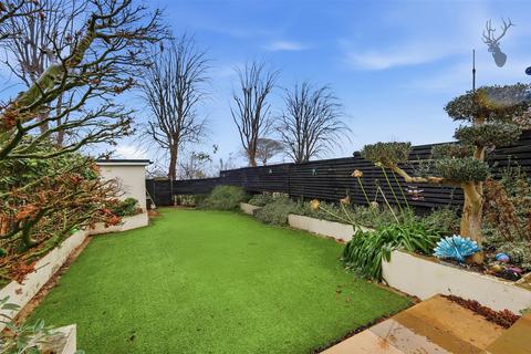 undefined, Drysdale Avenue, London E4