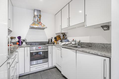 1 bedroom apartment for sale, Western Gateway, London, E16