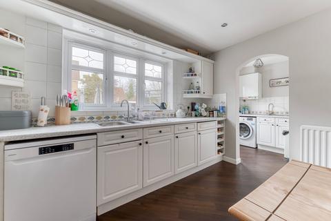 4 bedroom detached house for sale, Cardinal Close, Easton