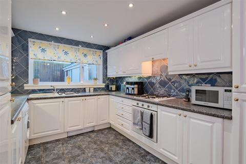 undefined, Weir Place, Carluke