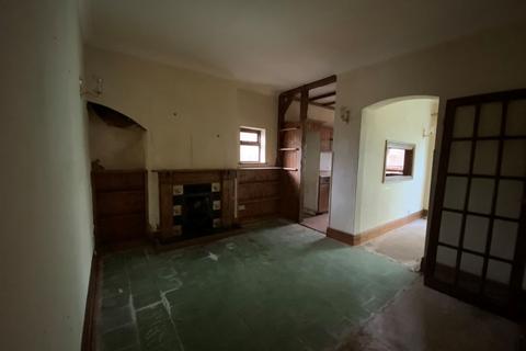 3 bedroom terraced house for sale, 30 Finchfield Road West, Wolverhampton, WV3 8AZ