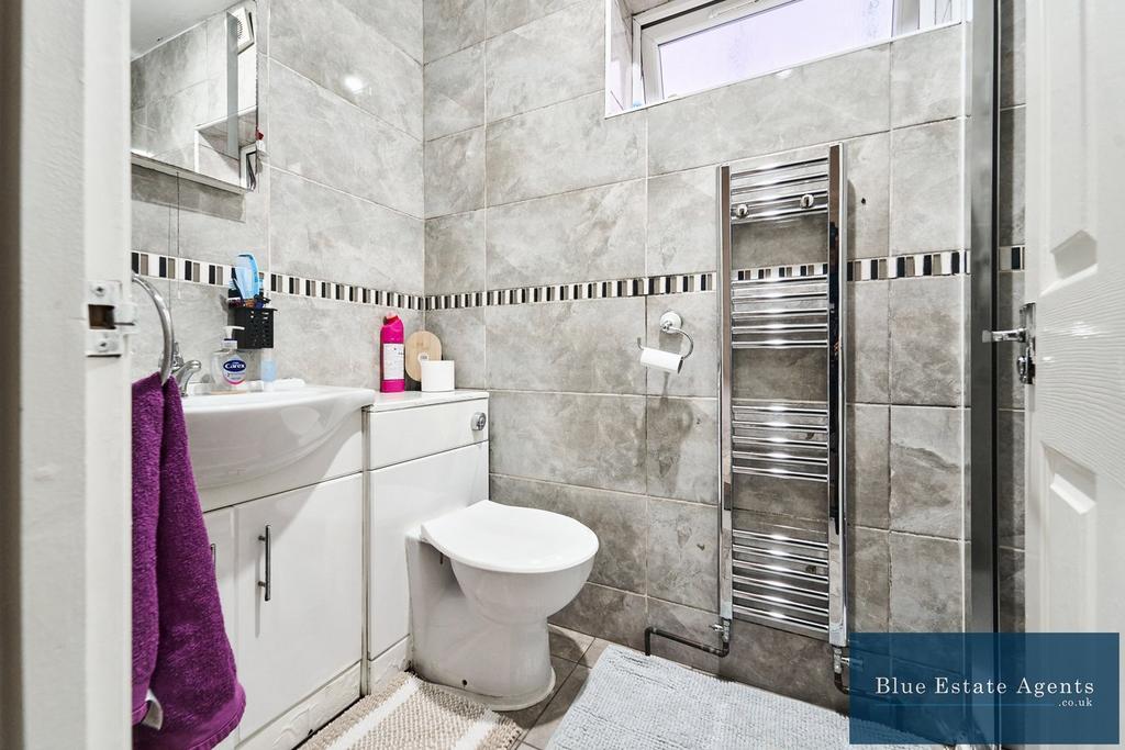 Ground Floor Shower Suite