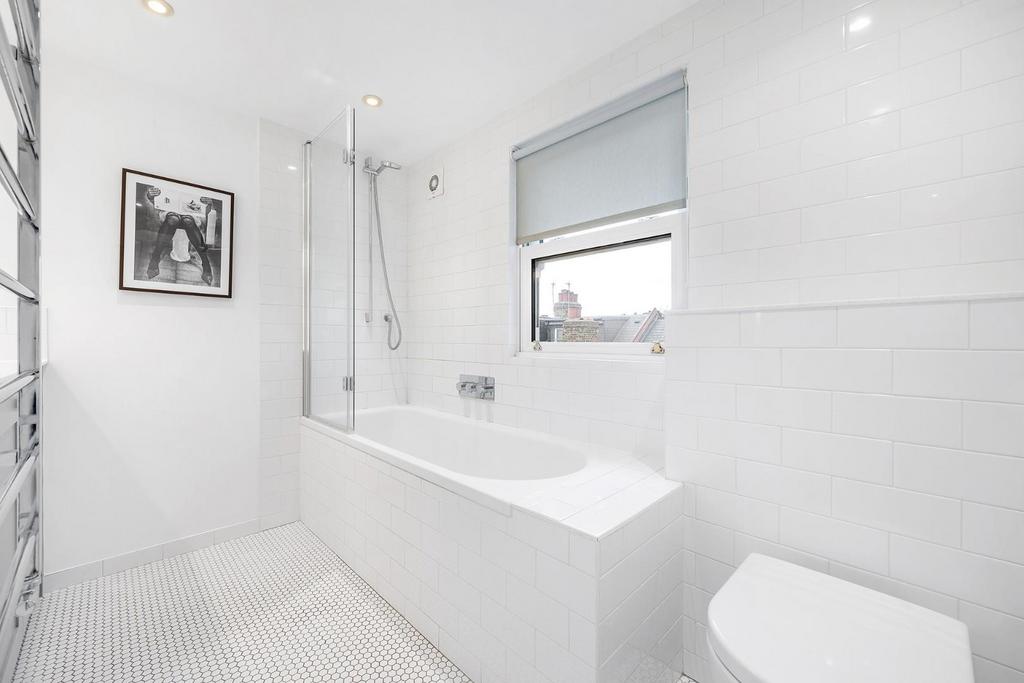 Bathroom.JPG