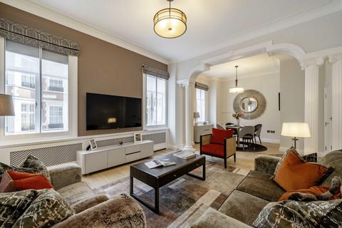 2 bedroom flat to rent, Park Street, London W1K