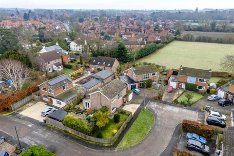 4 bedroom detached house for sale, Lorraine Avenue, Elvington, York YO41 4BB