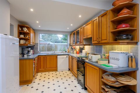 4 bedroom detached house for sale, Lorraine Avenue, Elvington, York YO41 4BB