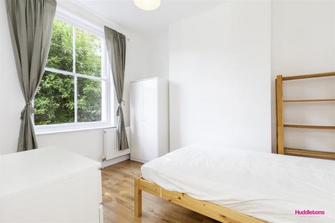 3 bedroom maisonette to rent, Prince Of Wales Road, London NW5