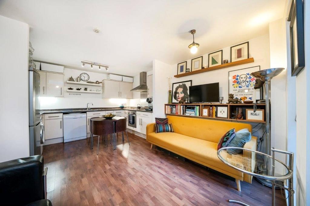 Living Room/Kitchen
