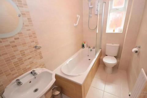 2 bedroom semi-detached house to rent, Bridgemere Drive, Framwellgate Moor, Durham, DH1