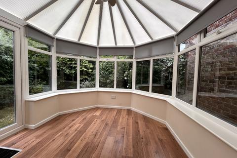 2 bedroom semi-detached house to rent, Bridgemere Drive, Framwellgate Moor, Durham, DH1