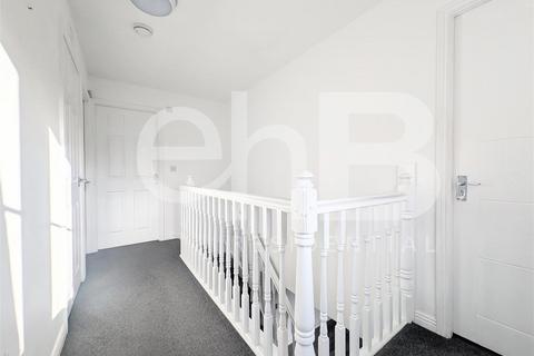 3 bedroom house to rent, Portia Way, Heathcote, Warwick