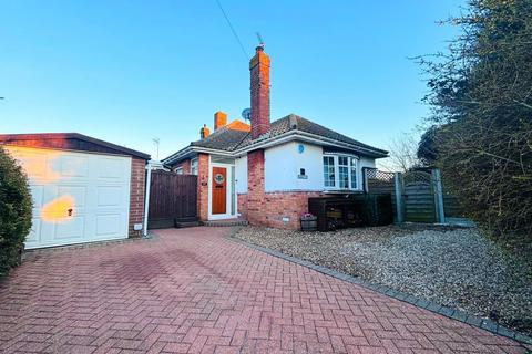 2 bedroom bungalow for sale, Mountview Road, Clacton-on-Sea, Essex