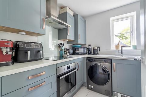 2 bedroom flat for sale, Medley Road, Upper Poppleton, York