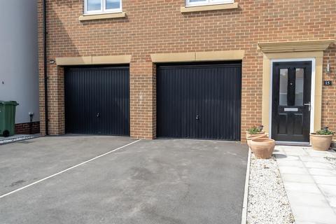 2 bedroom flat for sale, Medley Road, Upper Poppleton, York