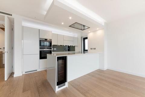 2 bedroom flat to rent, Horizons Tower, Yabsley Street, London, E14