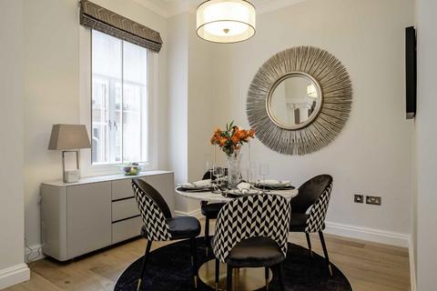 2 bedroom flat to rent, Park Street, London W1K