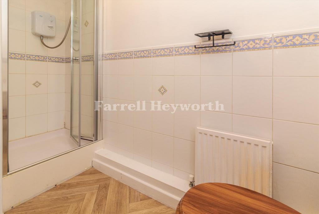 En Suite image 2