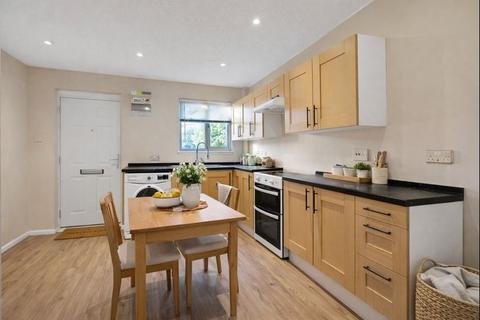 2 bedroom semi-detached bungalow for sale, Holgate, Basildon