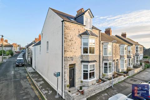Moorfield Road, Portland