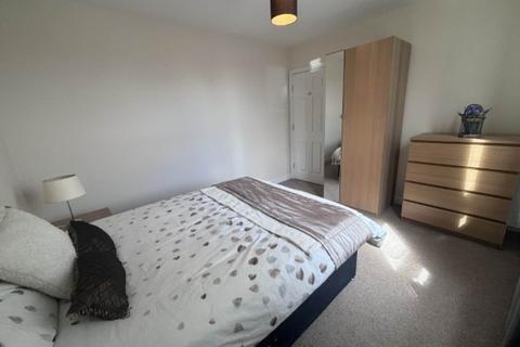 1 bedroom in a house share to rent, Hough Lane (Room 1), West Yorkshire LS13