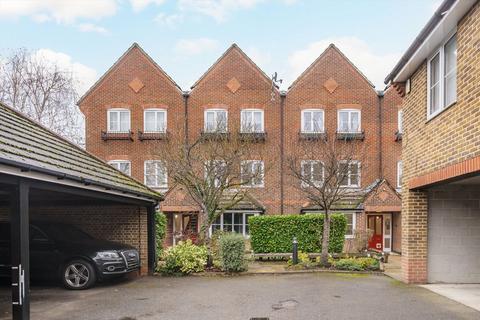 Langridge Mews, Hampton TW12