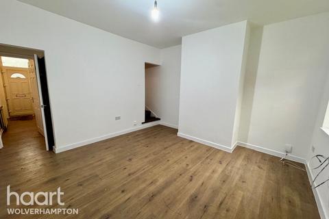 3 bedroom semi-detached house to rent, Wolverhampton Street, Bilston
