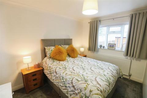 2 bedroom semi-detached bungalow for sale, Ivy Farm Close, Barnsley