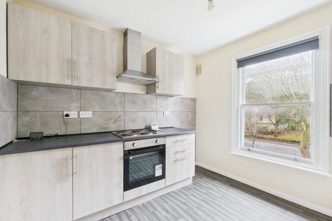 Studio to rent, Skirbeck Road, Boston, Lincolnshire