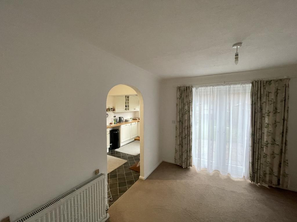 Living room 2.jpeg