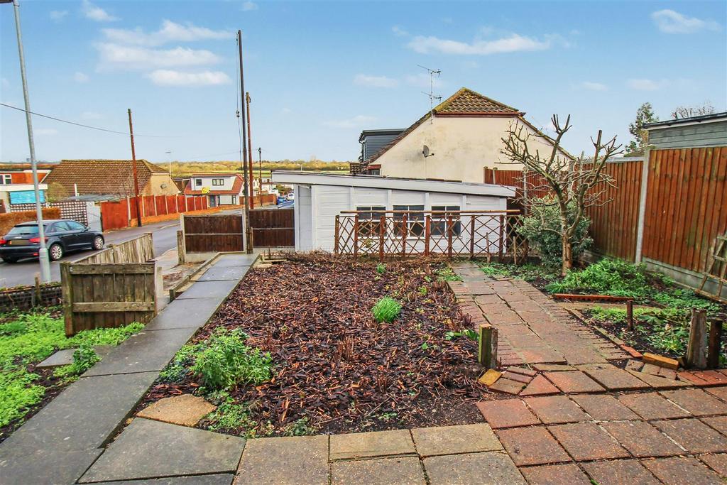 Rear Garden 1.jpg
