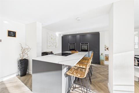 4 bedroom semi-detached house for sale, Crutchley Road, Wokingham, Berkshire, RG40
