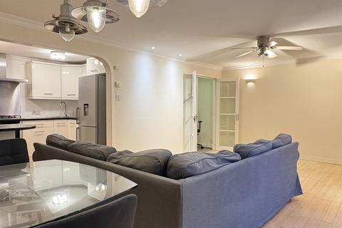 2 bedroom apartment to rent, Brook Mews, Paddington, London