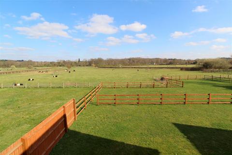 undefined, Summer Close, Byfleet,