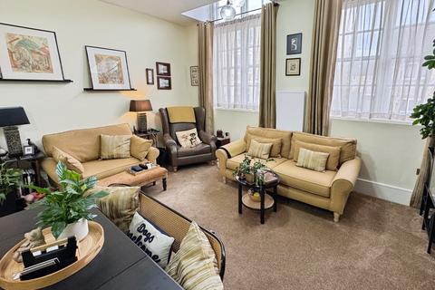 2 bedroom apartment for sale, Cinnabar House, Poulton Road, LA4 5BW