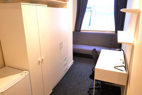 1 bedroom in a house share to rent, Raleigh Street, Nottingham NG7