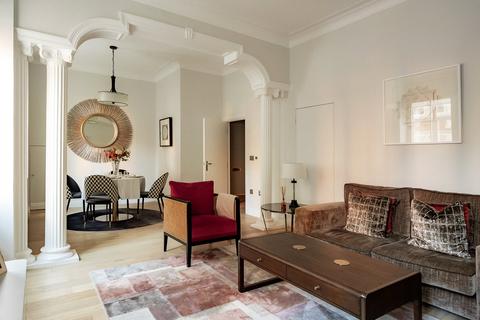 2 bedroom apartment to rent, Park Street, Mayfair W1K