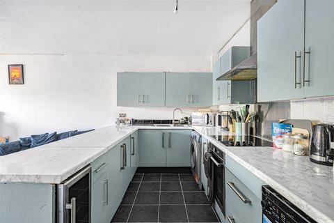 2 bedroom flat for sale, Litlington Court, Seaford, Seaford