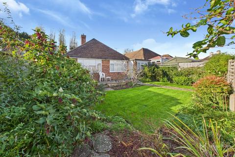 2 bedroom detached bungalow for sale, Willingdon Park Drive, Eastbourne BN22