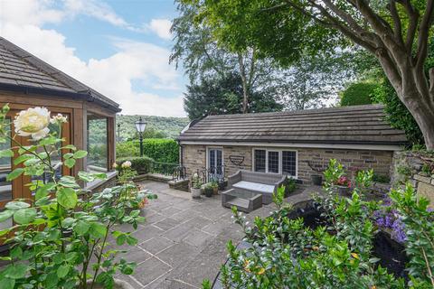5 bedroom detached house for sale, High Trees, Copley Lane, Skircoat Green,Halifax, HX3 0TJ