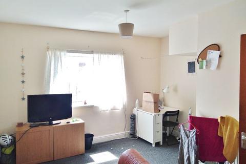 1 bedroom maisonette to rent, Cathays, Cardiff  CF24