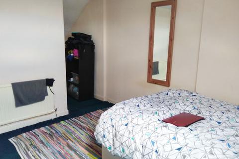 1 bedroom maisonette to rent, Cathays, Cardiff  CF24